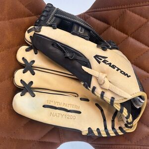 Easton 12” Youth Baseball Glove